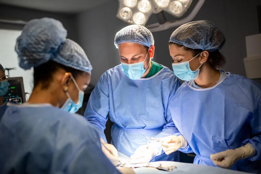 Reducción abierta y fijación interna de fracturas simples y complejas